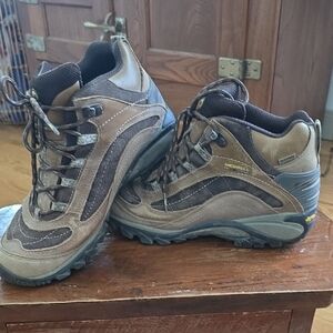 Merrell Brown Athletic Shoes with Ankle Support and Grip Size 8.5 EU 39